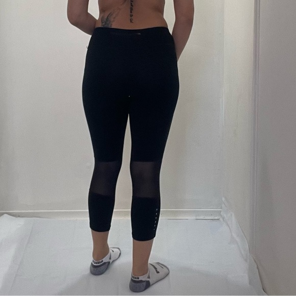 🖤 Nike 3/4 Black Leggings – Women’s XS 🖤 - Picture 3 of 11